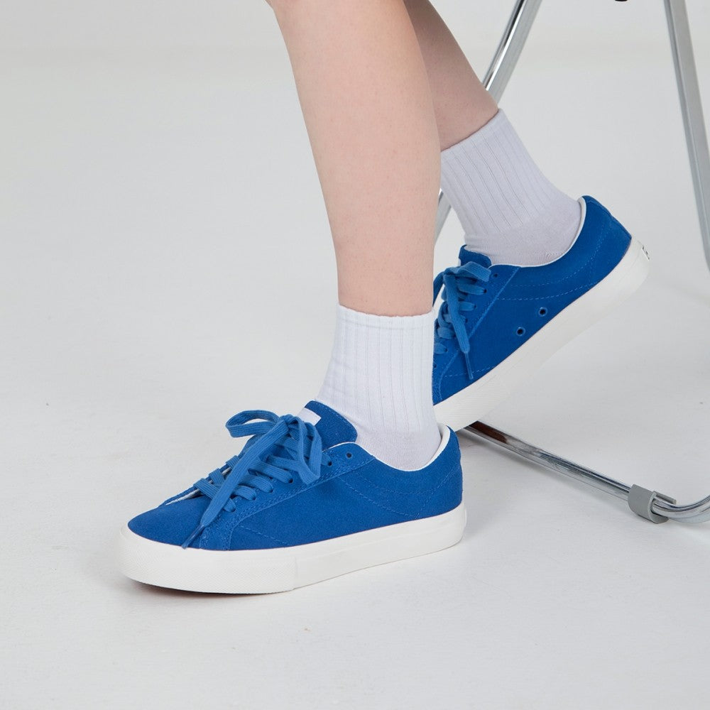 TOS Blaues Low-Top aus Wildleder