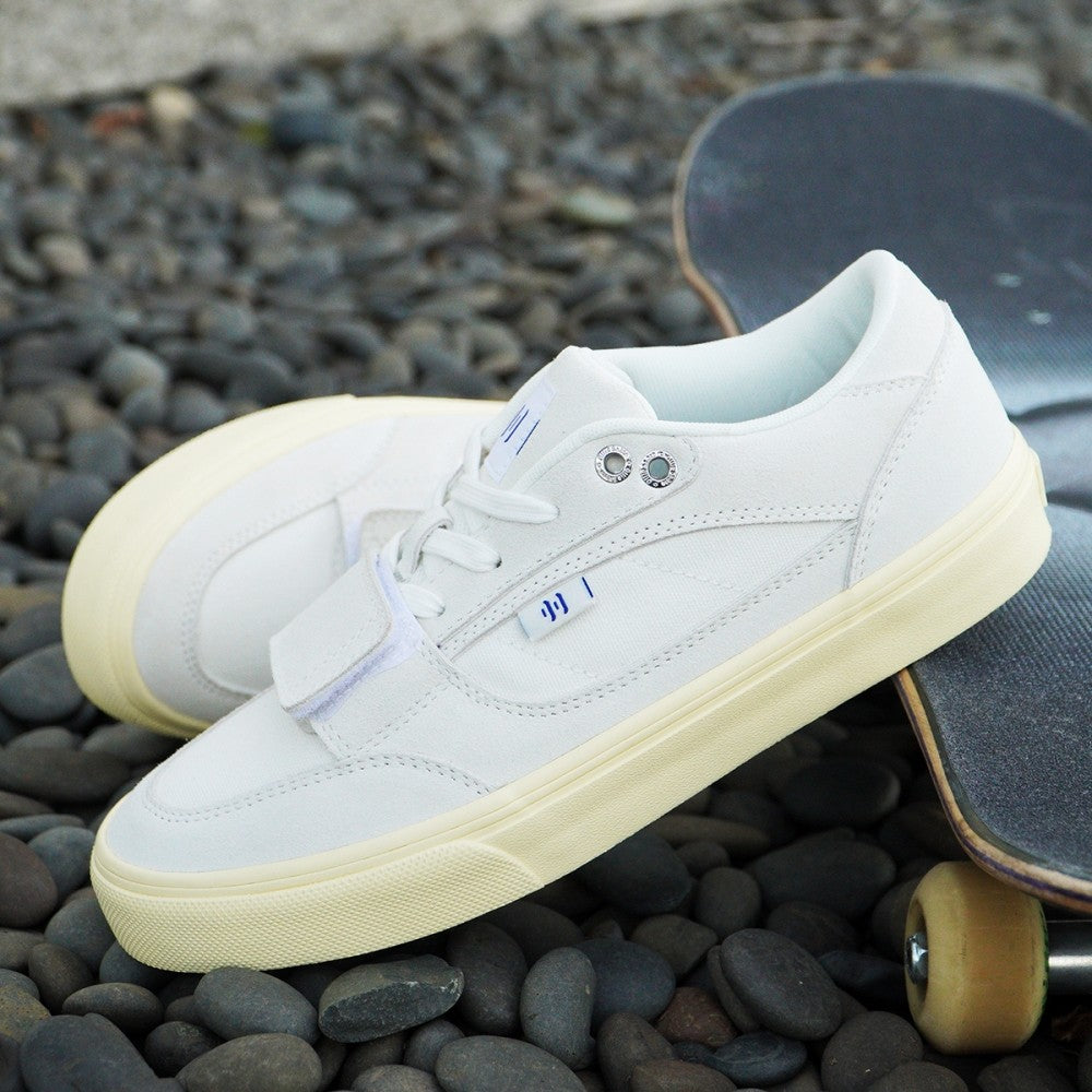 Chaussures de skate blanches Ollieskate pour hommes et femmes en cuir suédé