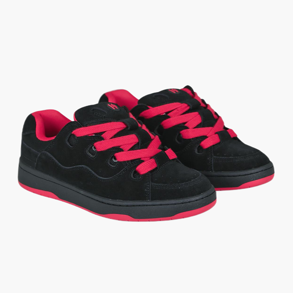 BAKE II schwarz-rot genähter Low-Top-Wildlederschuh 